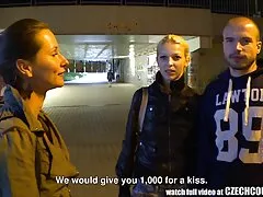 الجياع سكسي امهات xnxx دسار الهرة
