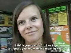 تحول جنسى مع البغايا الماس كيتي ، بريتني العنبر وأفا سكسي امهات وابن ديفاين